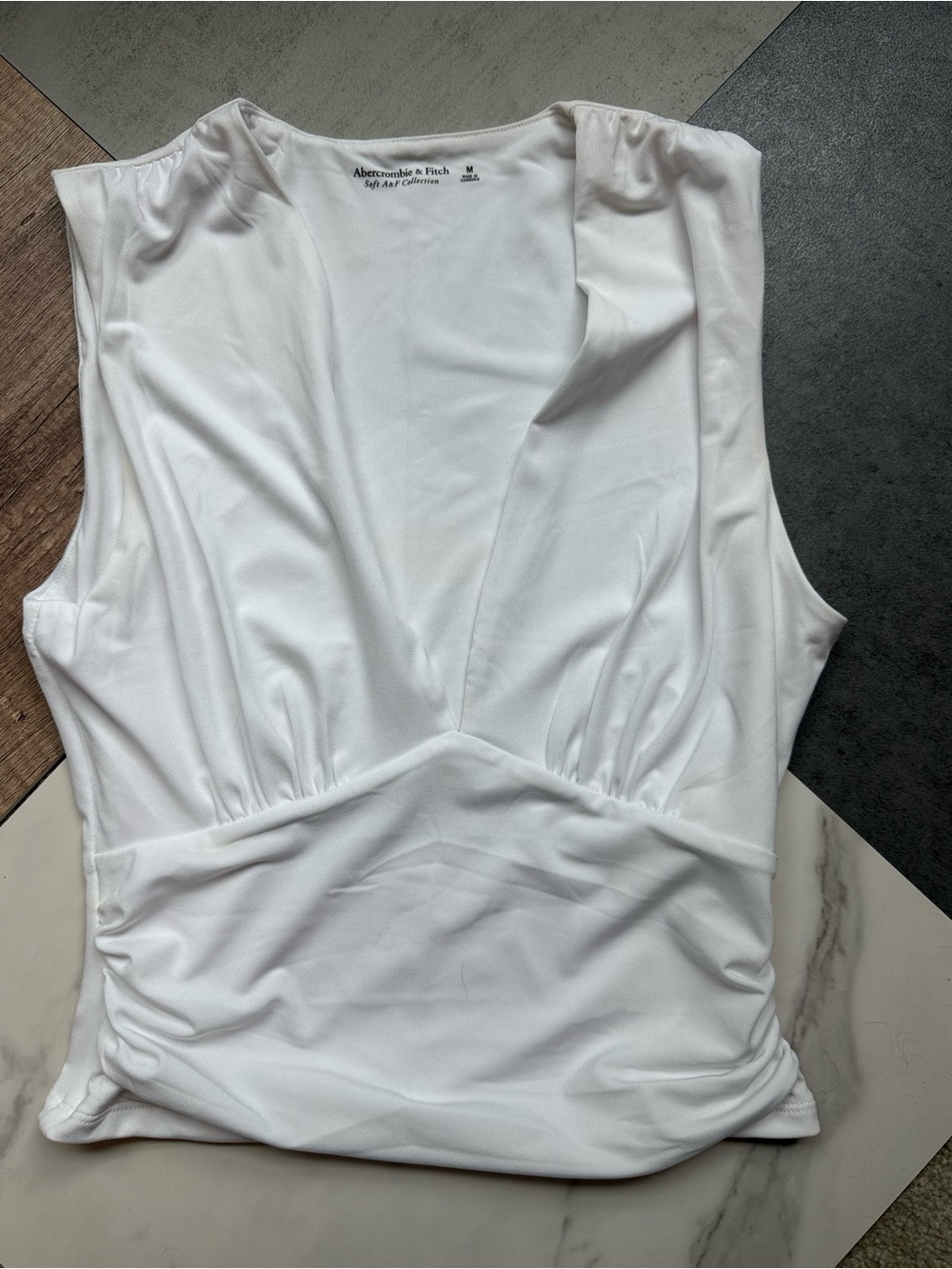 Abercrombie & Fitch White V-Neck Sleeveless Top